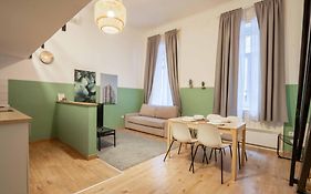 Cosy Studio In Terezvaros W41 Green